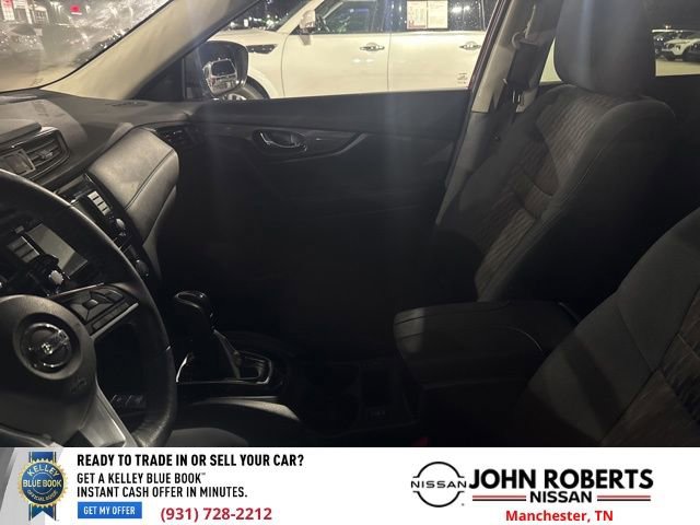Used 2020 Nissan Rogue SV w/ Premium Package image 9