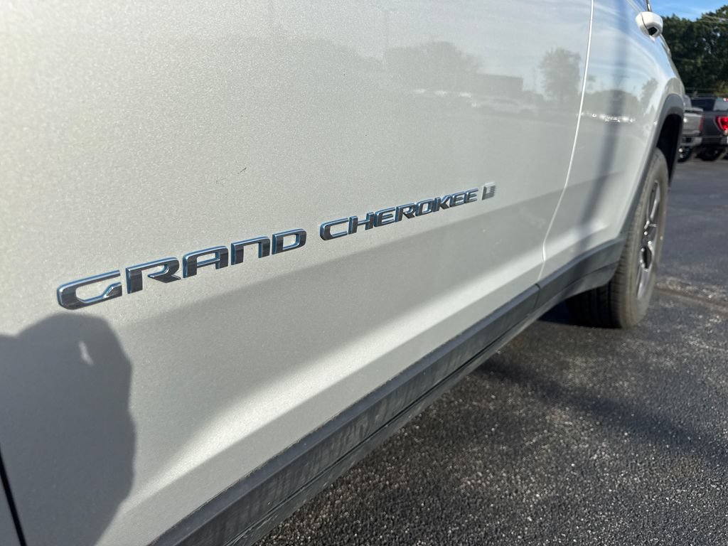 Used 2024 Jeep Grand Cherokee Limited 4xe AWD/4WD image 21