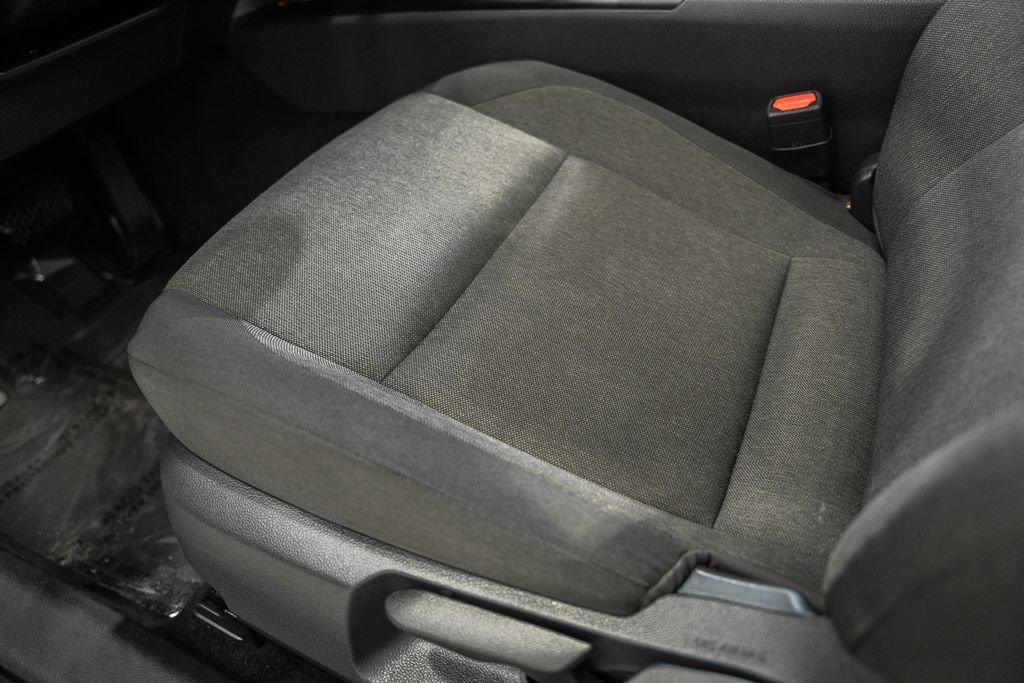 Used 2025 Toyota Camry LE image 30