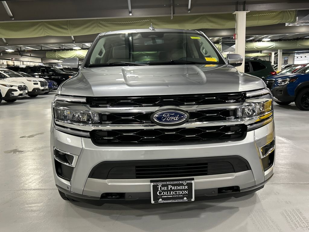 Used 2023 Ford Expedition Limited image 6