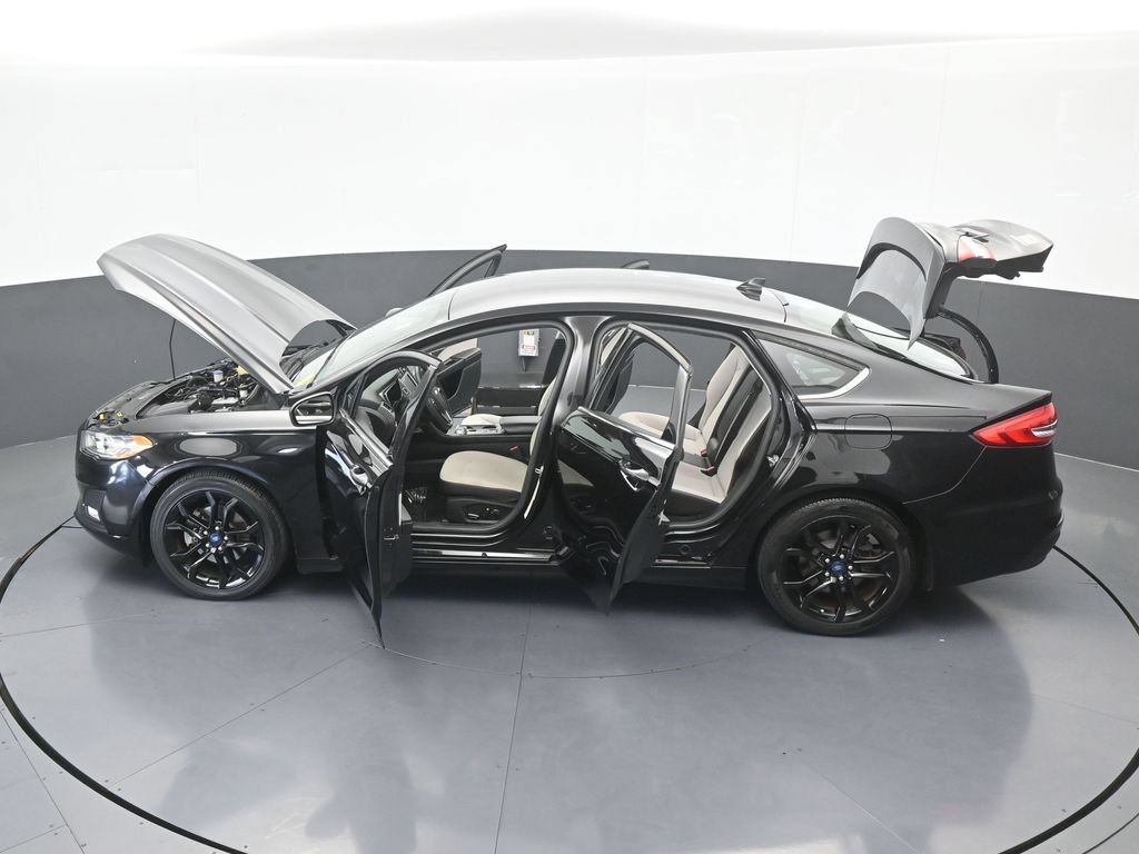 Used 2019 Ford Fusion SE w/ Equipment Group 151A FWD image 69