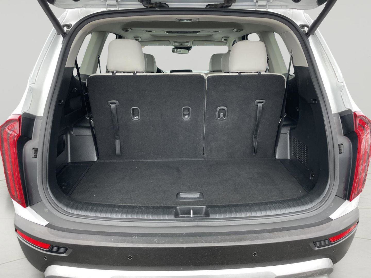 Used 2022 Kia Telluride EX w/ EX Premium Package image 9