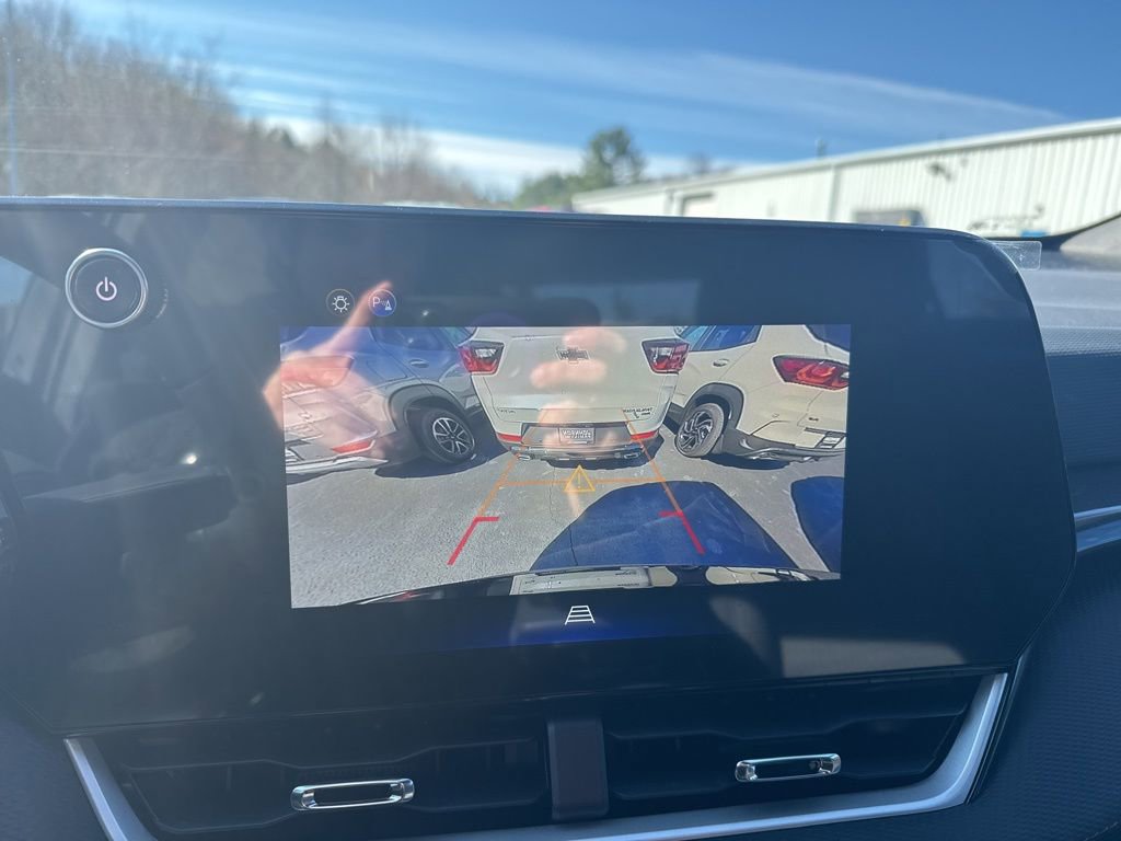 New 2026 Chevrolet Equinox LT image 16