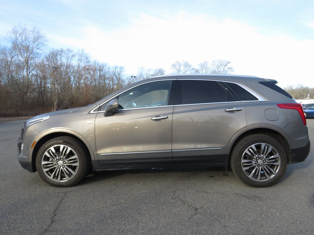Used 2018 Cadillac XT5 Premium Luxury w/ Driver Assist Package image 9