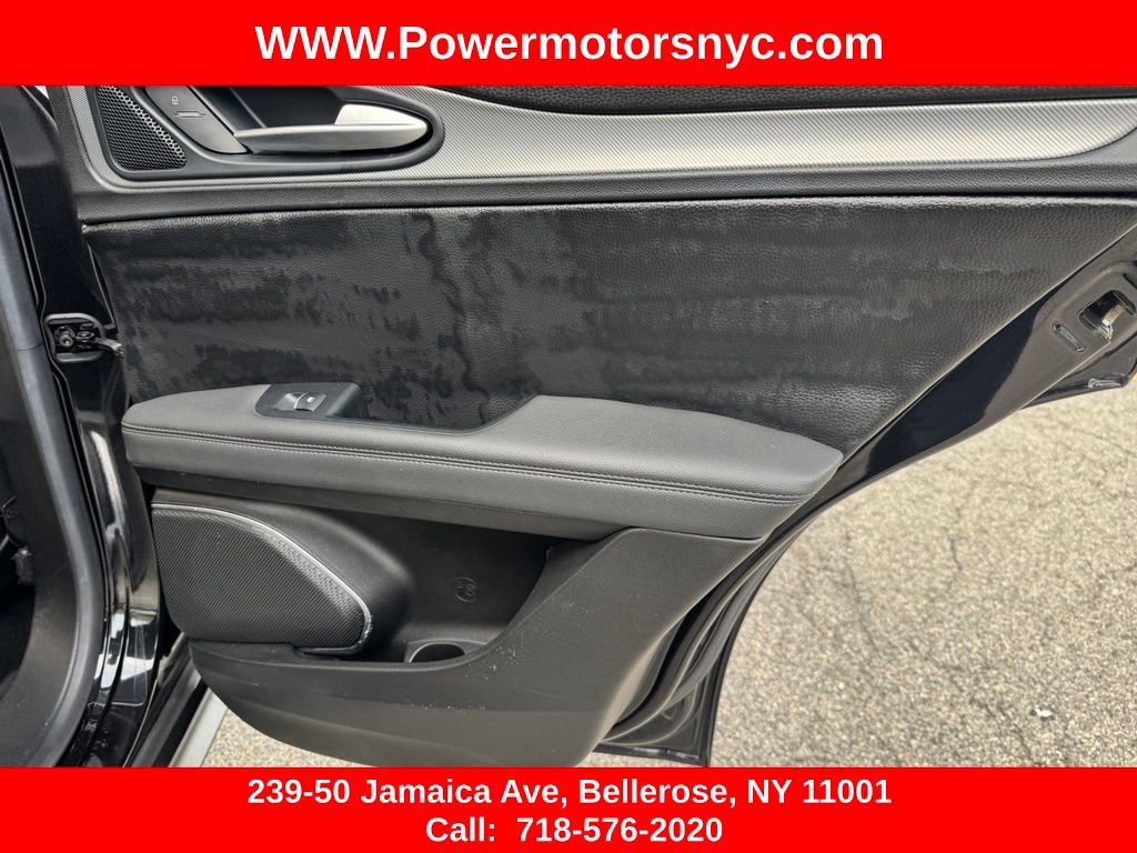 Used 2019 Alfa Romeo Stelvio Ti Sport w/ Quick Order Package 22S Sport AWD/4WD image 27