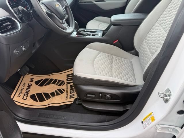 Used 2021 Chevrolet Equinox LS w/ LS Convenience Package FWD image 22