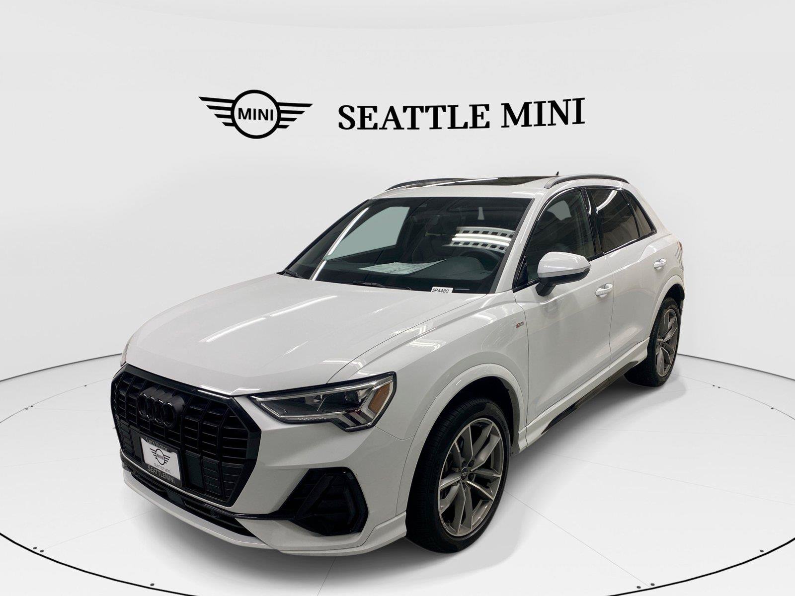 Used 2024 Audi Q3 2.0T Premium
