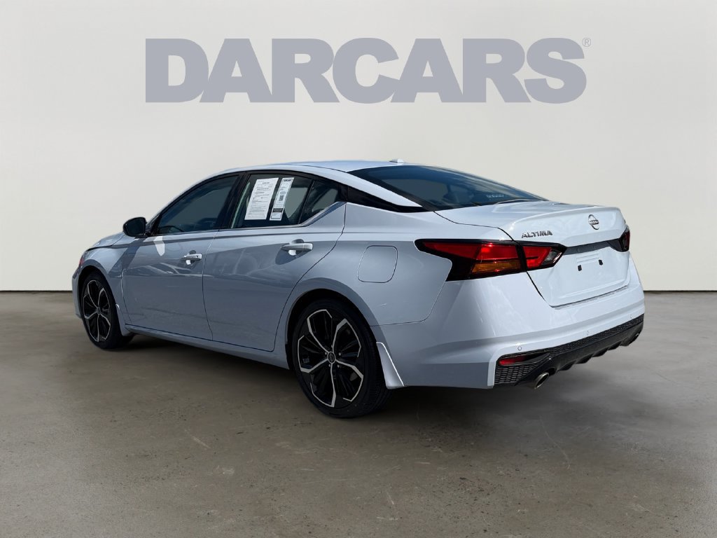 Used 2024 Nissan Altima 2.5 SR w/ SR Premium Package FWD image 5