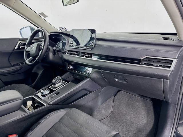 Used 2024 Mitsubishi Outlander SE AWD/4WD image 30