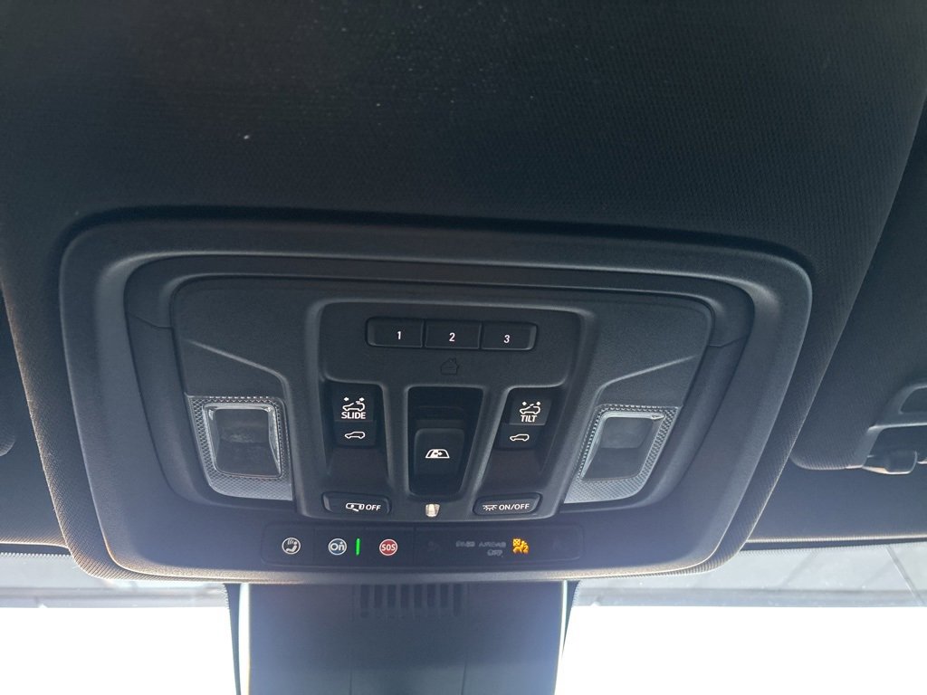 Used 2022 GMC Sierra 1500 AT4 w/ AT4 Premium Package image 29