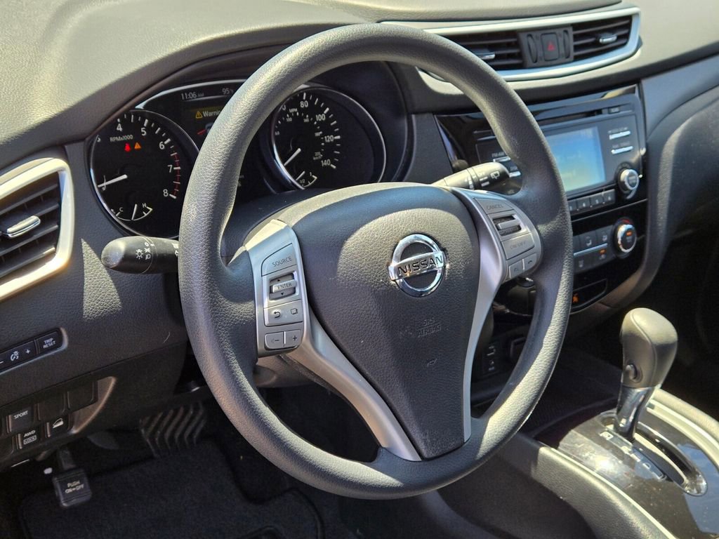 Used 2016 Nissan Rogue S AWD/4WD image 23