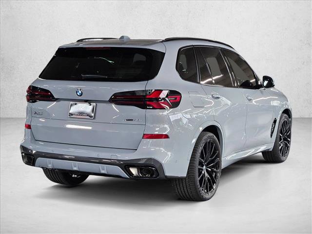 New 2026 BMW X5 xDrive40i w/ M Sport Package AWD/4WD image 5
