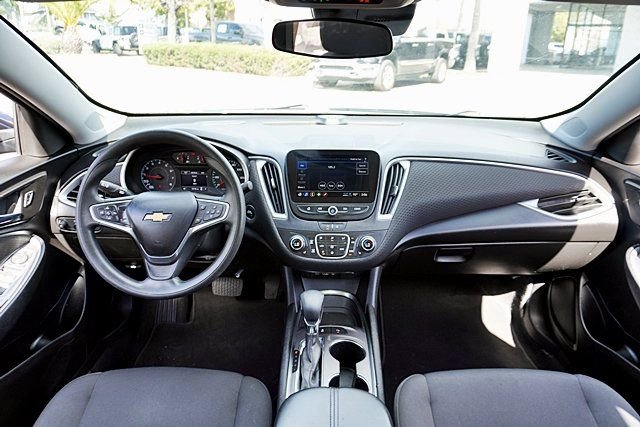 Used 2023 Chevrolet Malibu LT w/ Driver Confidence Package FWD image 17
