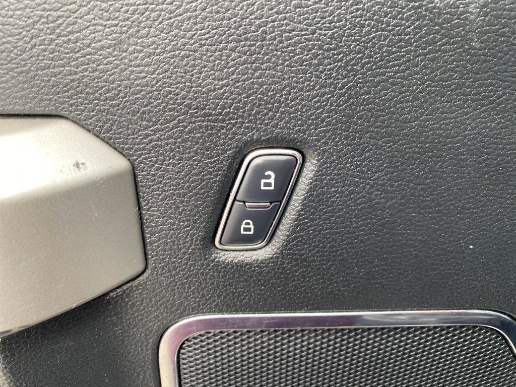Used 2019 Ford F250 Lariat image 26