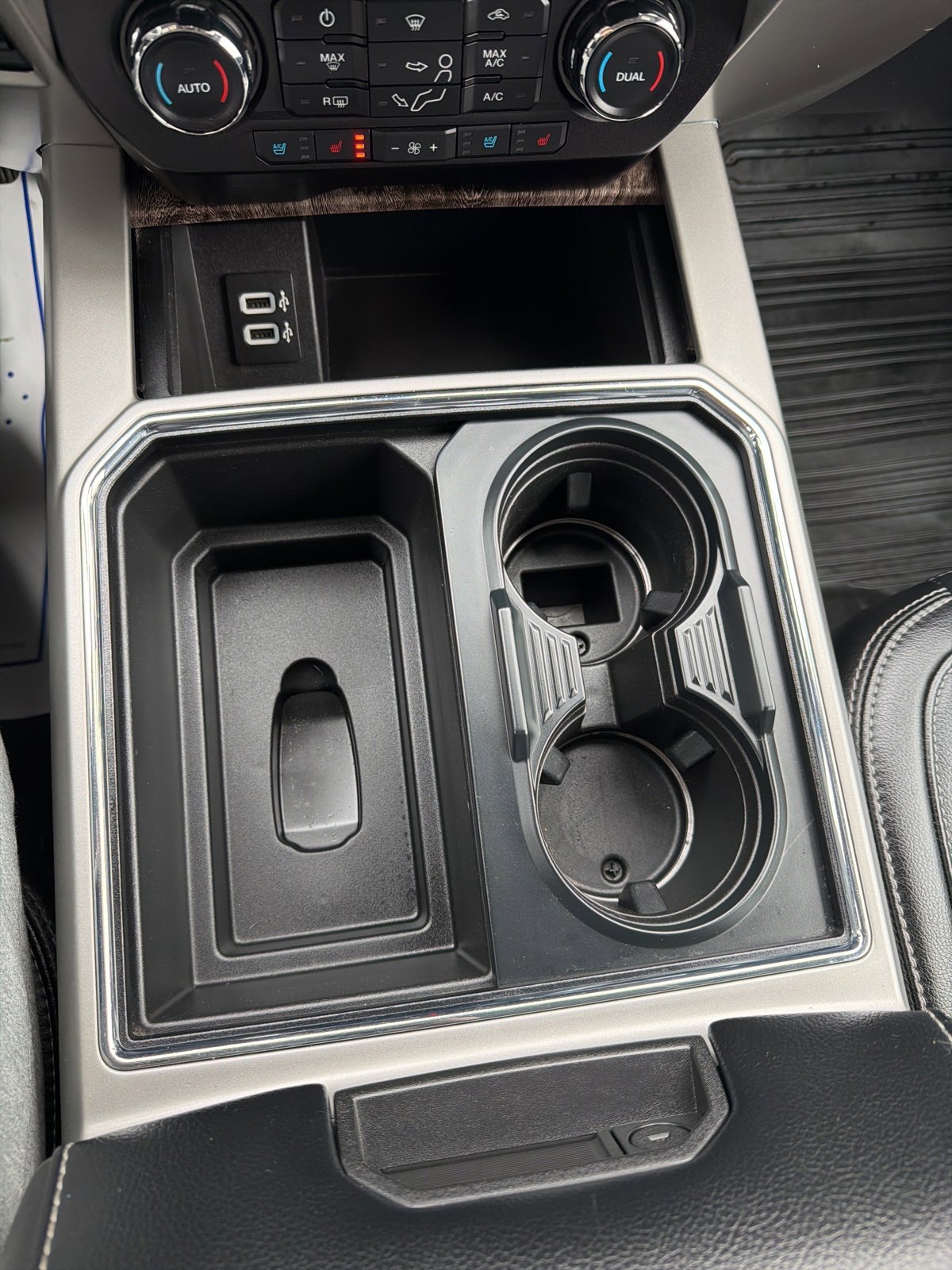 Certified 2019 Ford F350 Lariat w/ Lariat Ultimate Package image 28