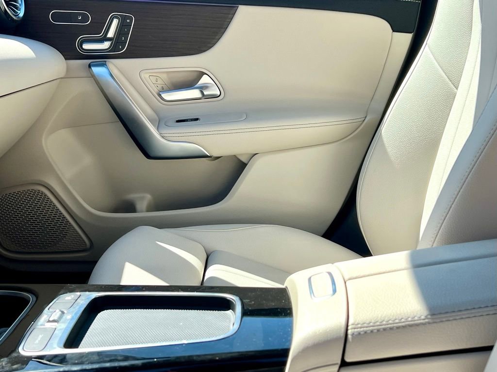 Certified 2026 Mercedes-Benz CLA 250 4MATIC image 23