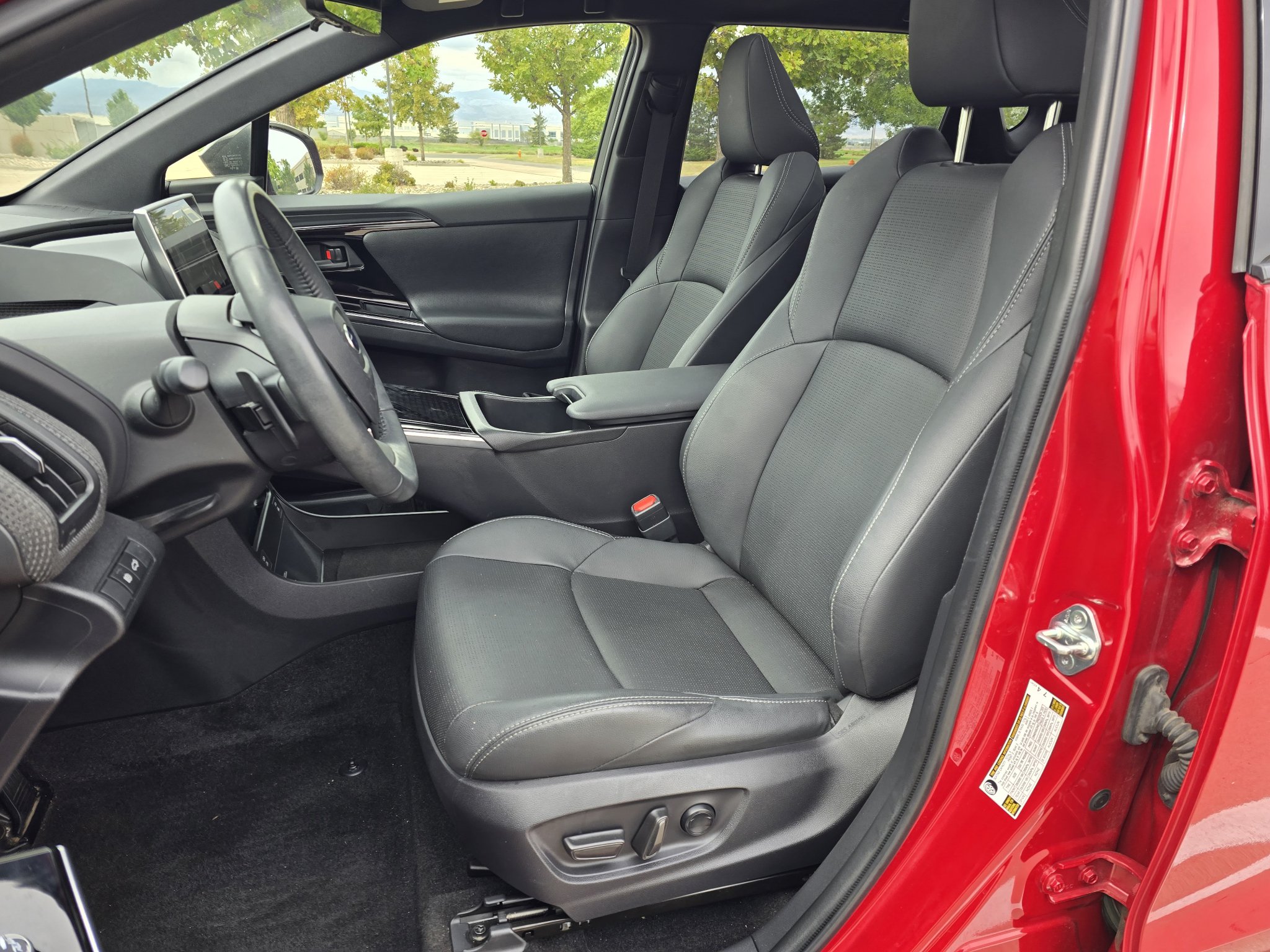 Used 2023 Subaru Solterra AWD image 14