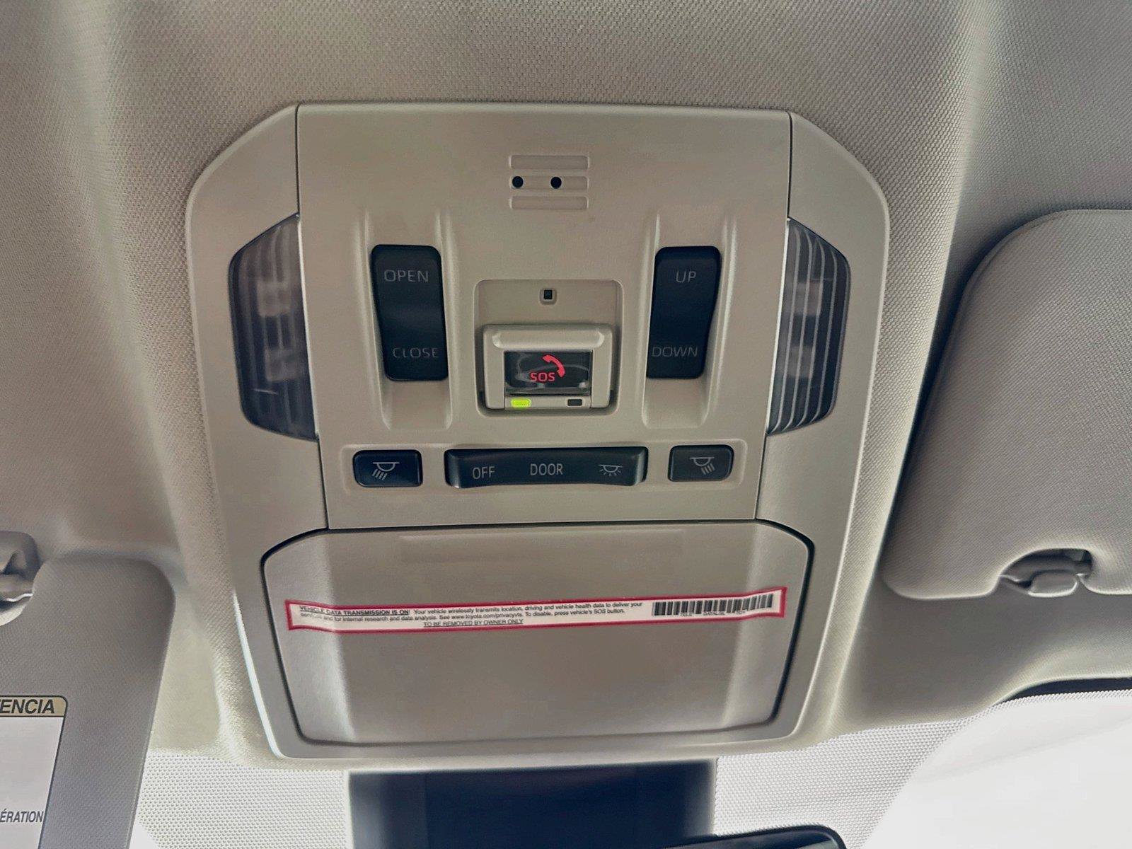 Used 2023 Toyota Highlander XLE FWD image 24