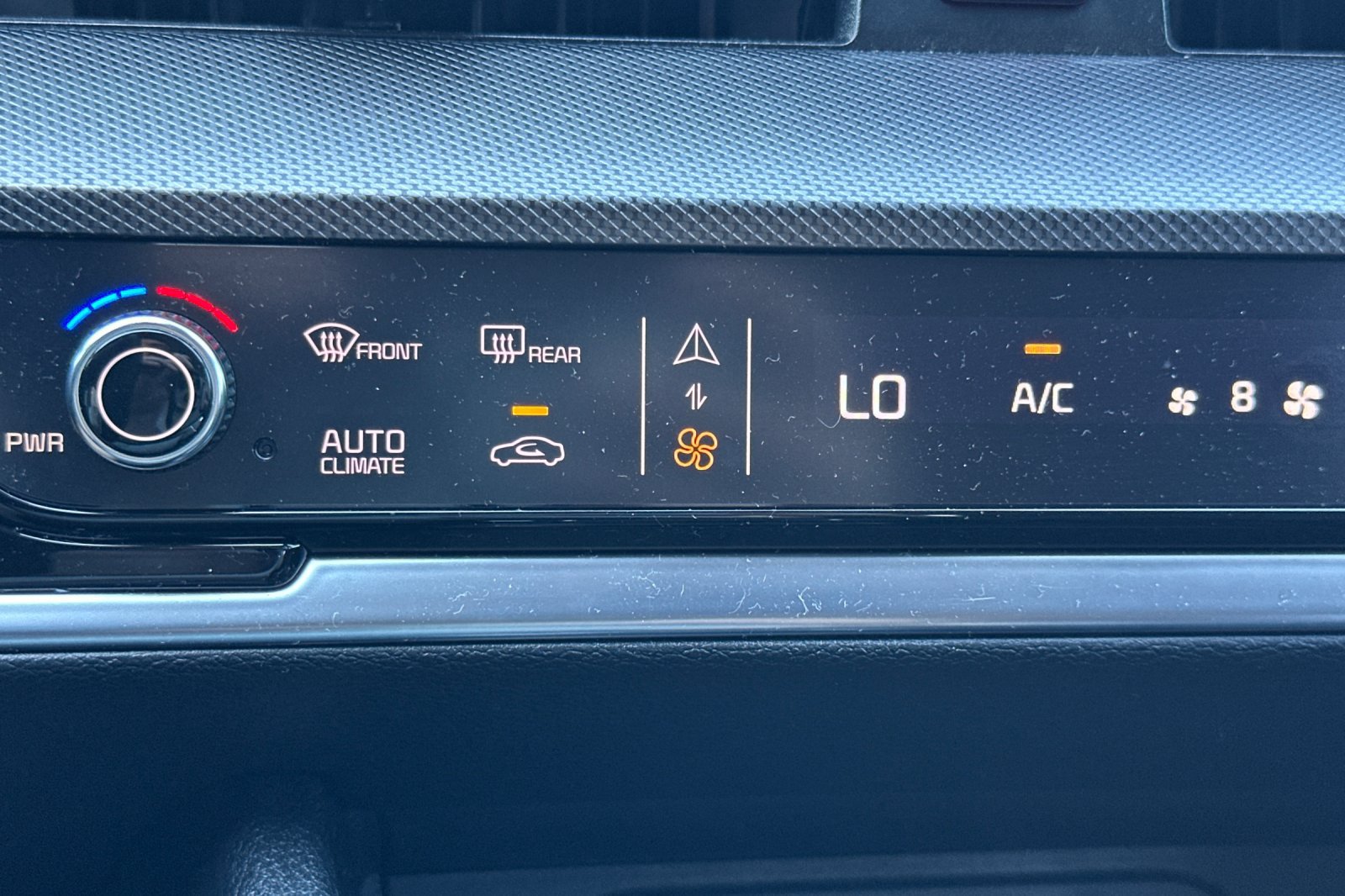Used 2025 Kia Sportage SX FWD image 28