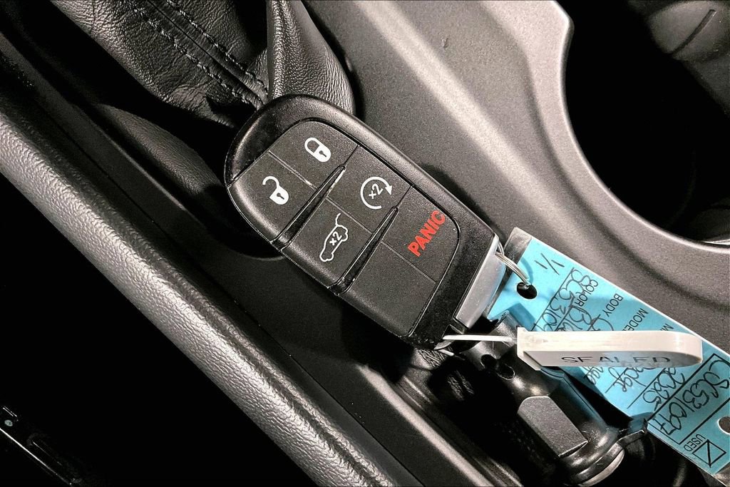 Used 2025 Dodge Durango GT image 13