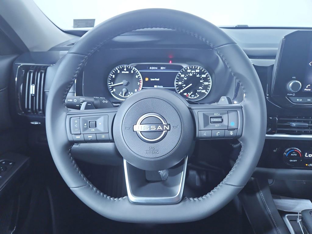 New 2025 Nissan Pathfinder SV image 14