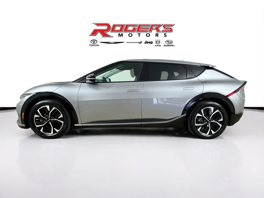 Used 2022 Kia EV6 Wind RWD image 9