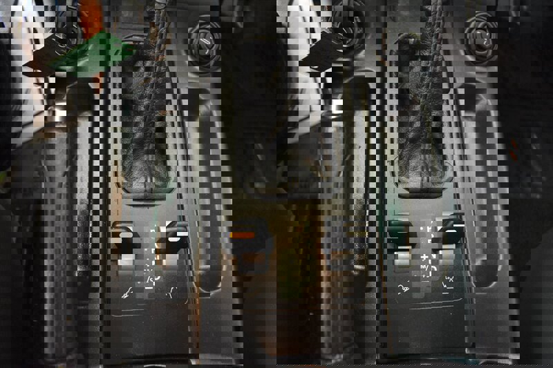 Used 2005 Land Rover Range Rover HSE image 35