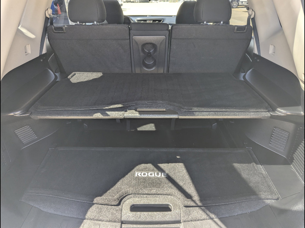 Used 2020 Nissan Rogue S w/ Special Edition Package image 21