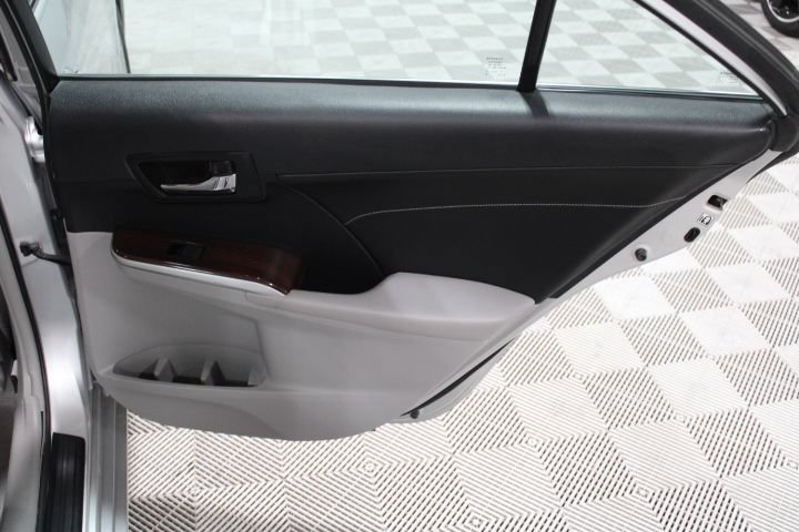 Used 2013 Toyota Camry XLE w/ Leather Pkg FWD image 25