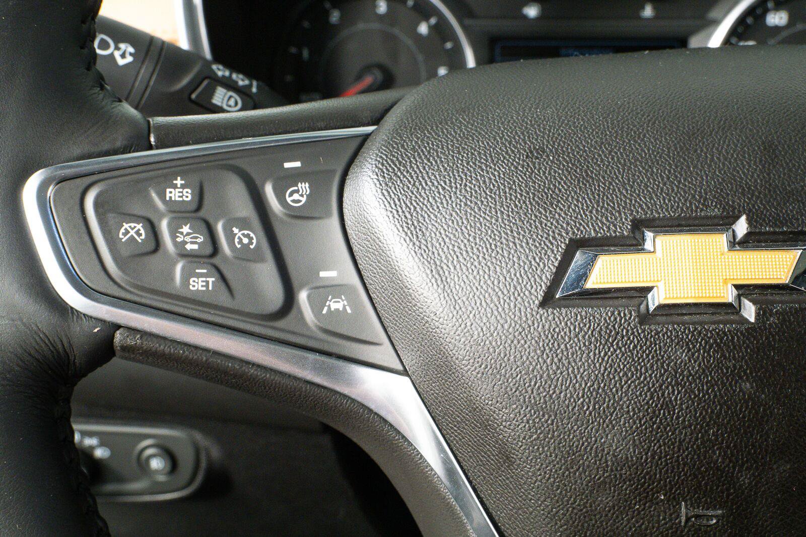 Used 2018 Chevrolet Equinox Premier FWD image 9