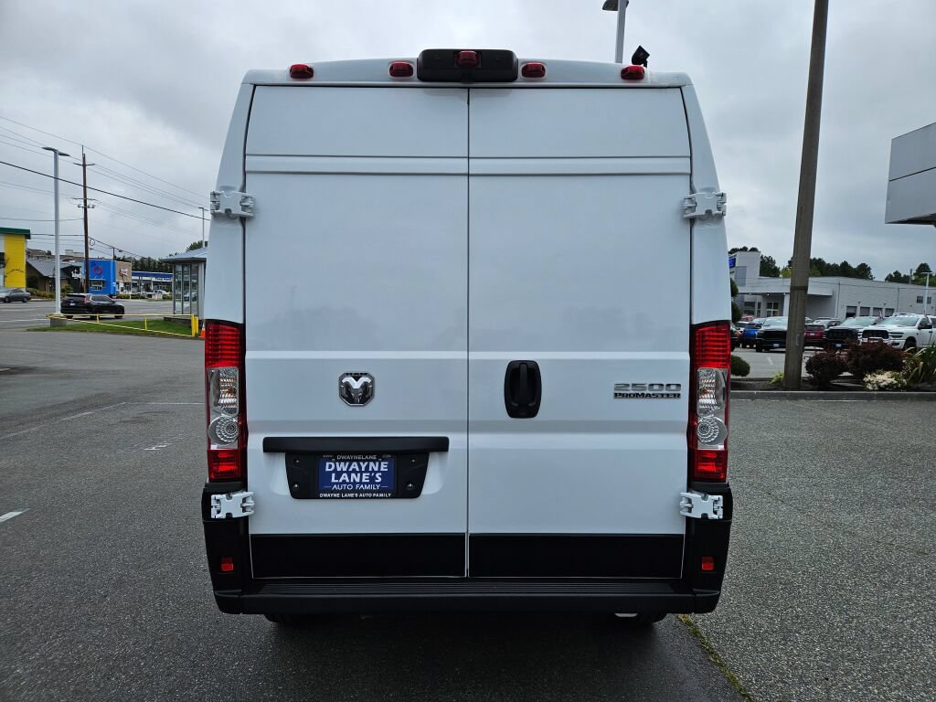 Used 2026 RAM ProMaster 2500 w/ Convenience Group FWD image 4