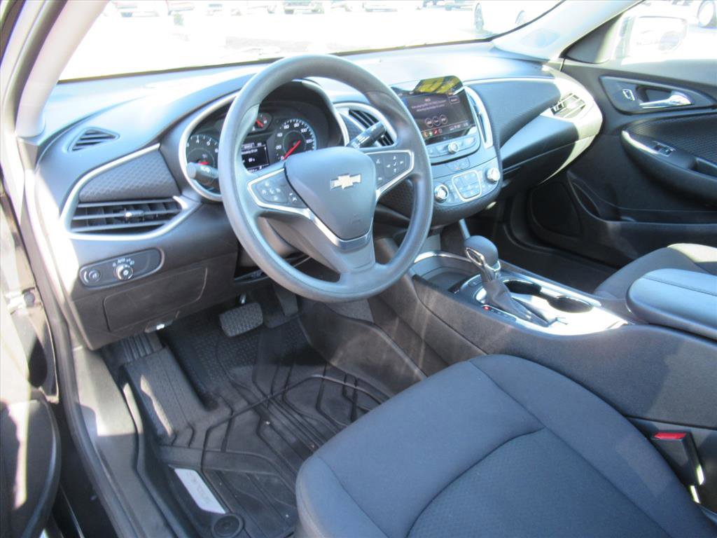 Used 2024 Chevrolet Malibu LT image 17
