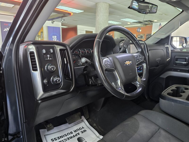 Used 2019 Chevrolet Silverado 1500 LT w/ All Star Edition AWD/4WD image 9