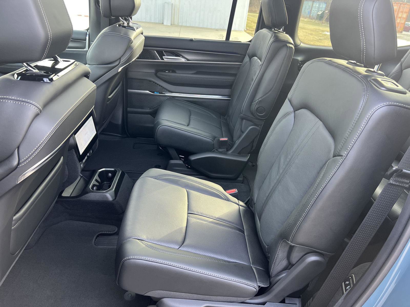 New 2026 Jeep Grand Wagoneer Summit image 32