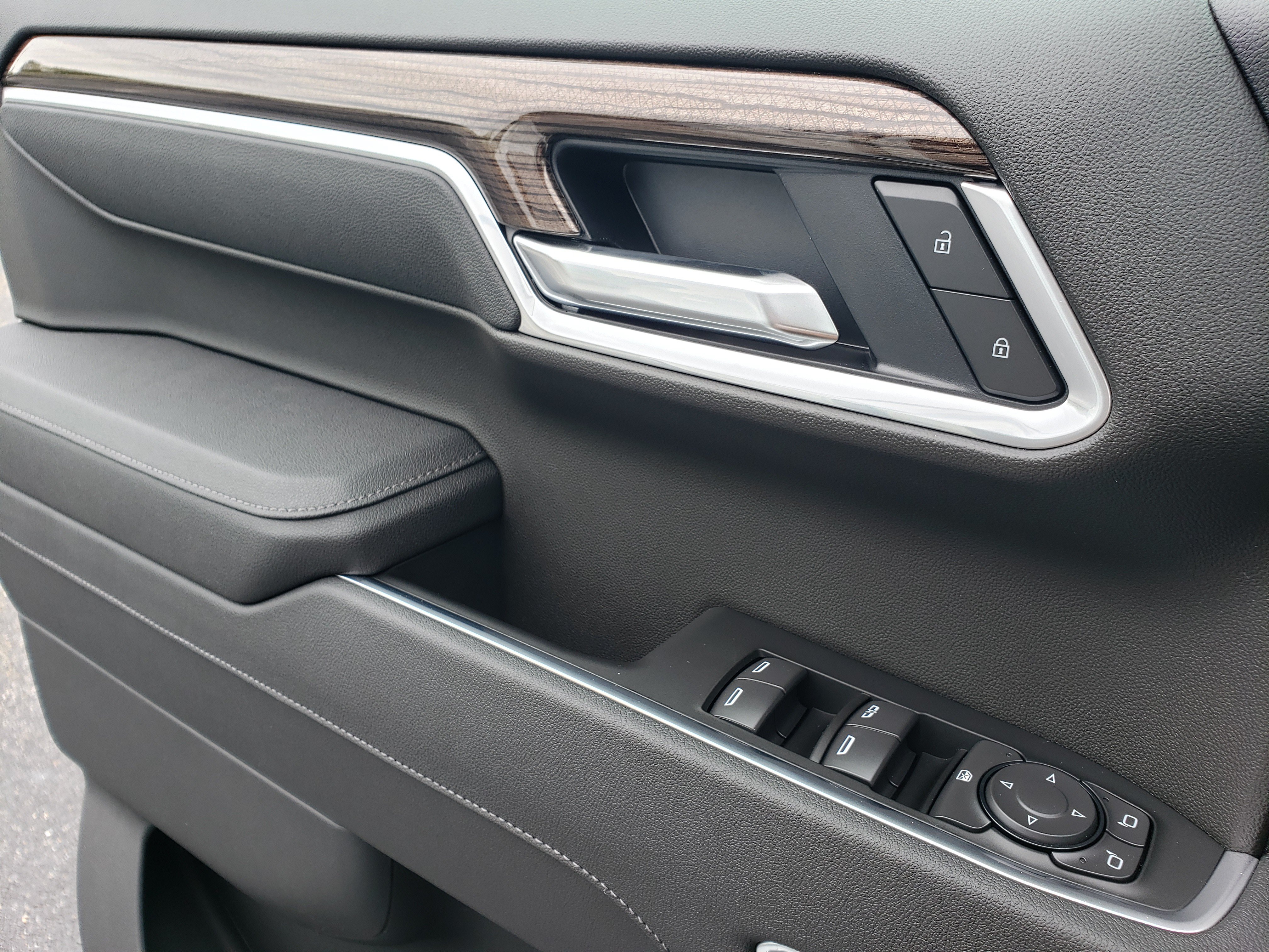 New 2026 Chevrolet Silverado 1500 LT AWD/4WD image 11