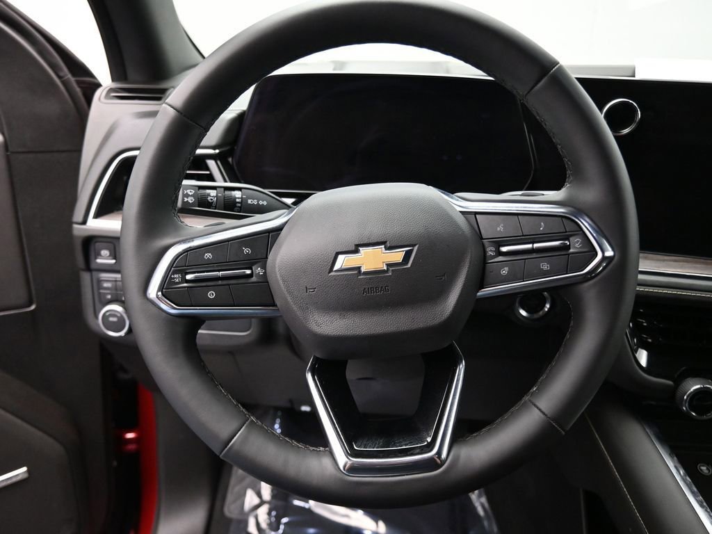 Used 2025 Chevrolet Suburban Premier image 7