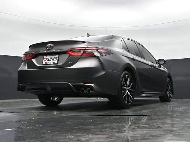 Used 2022 Toyota Camry SE FWD image 38