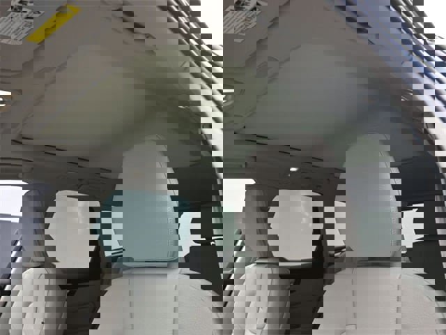 New 2025 Volvo XC60 B5 Core image 17