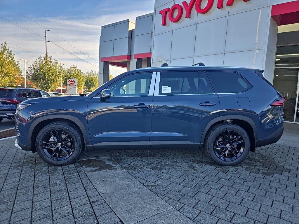 New 2026 Toyota Grand Highlander AWD Hybrid image 2