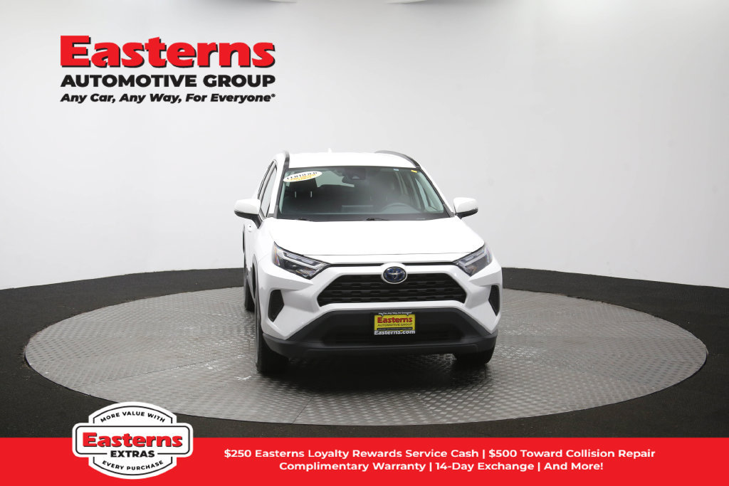 Used 2022 Toyota RAV4 XLE AWD/4WD image 52