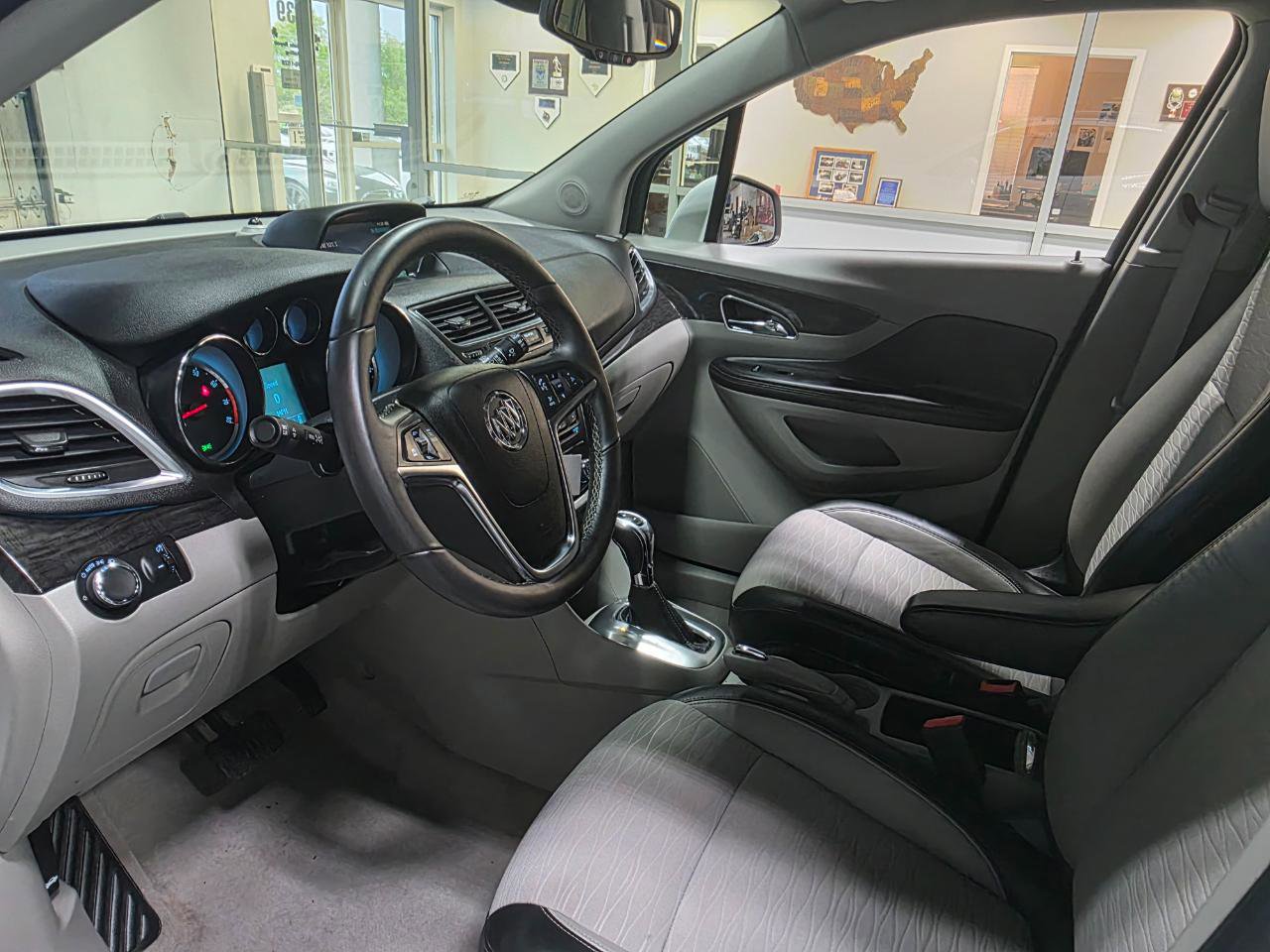 Used 2016 Buick Encore FWD image 16