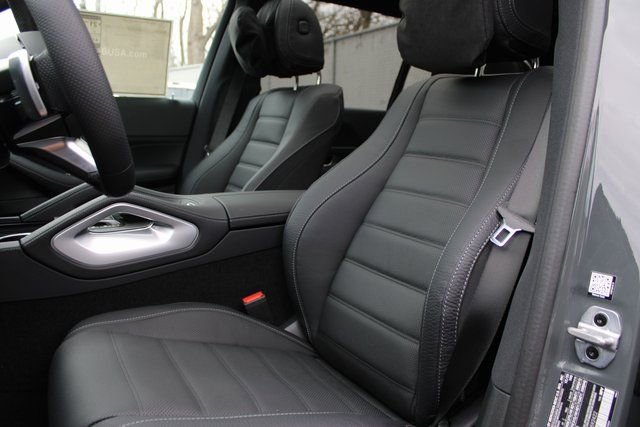 New 2026 Mercedes-Benz GLS 450 4MATIC image 30