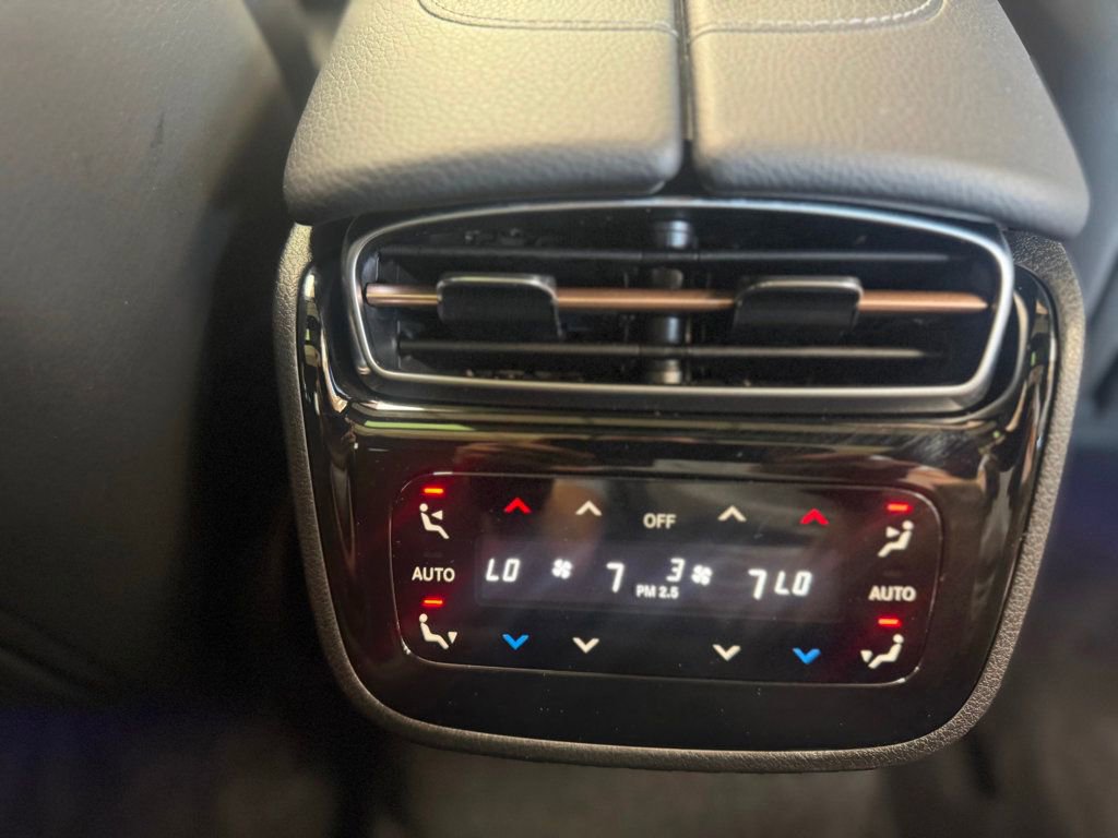 Used 2023 Mercedes-Benz EQE 500 4MATIC Sedan image 42