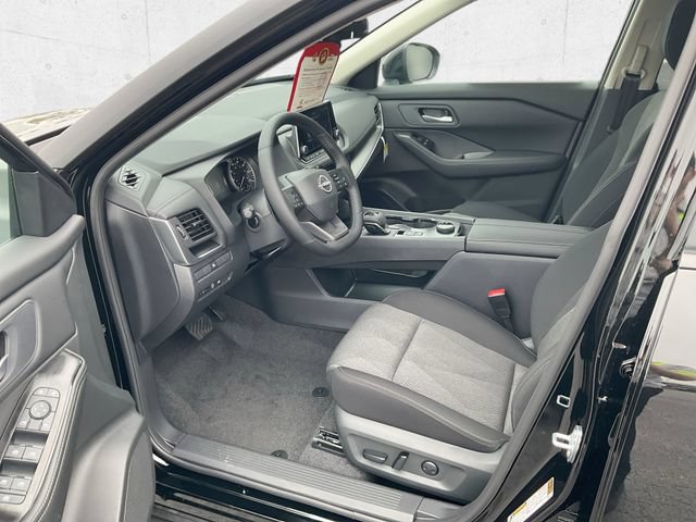 New 2026 Nissan Rogue SV w/ Cold Weather Package AWD/4WD image 11