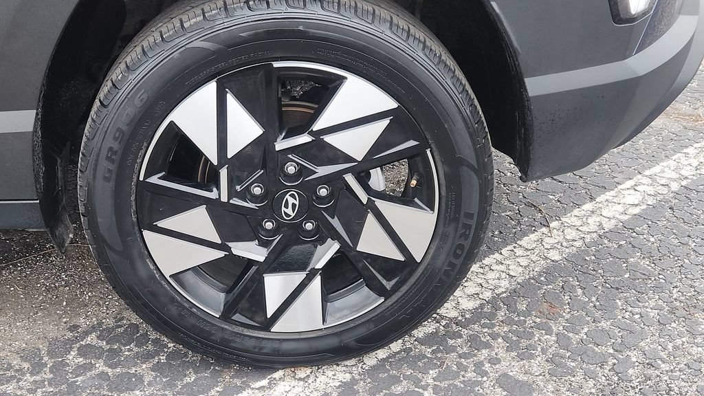 Used 2025 Hyundai Kona SEL AWD/4WD image 5