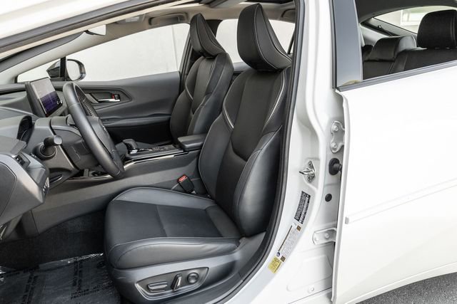 Used 2023 Toyota Prius XLE image 12