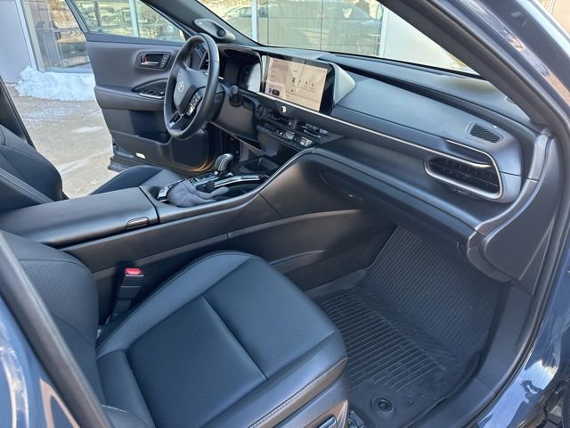 Used 2025 Toyota Crown Nightshade image 33