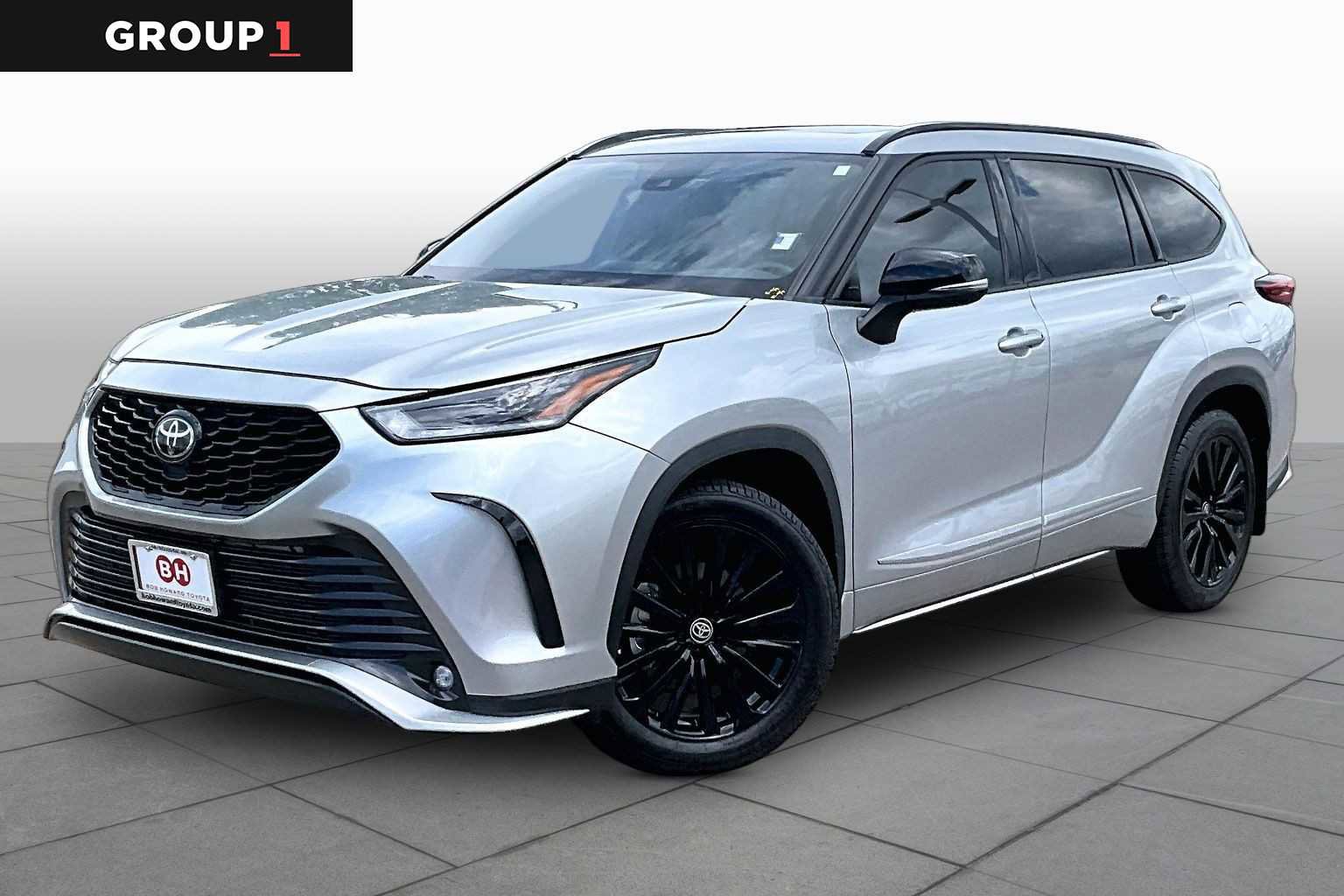 Used 2023 Toyota Highlander XSE FWD image 1