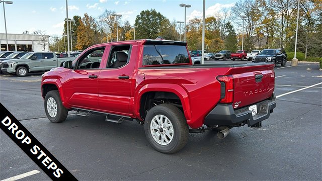 New 2025 Toyota Tacoma SR image 5