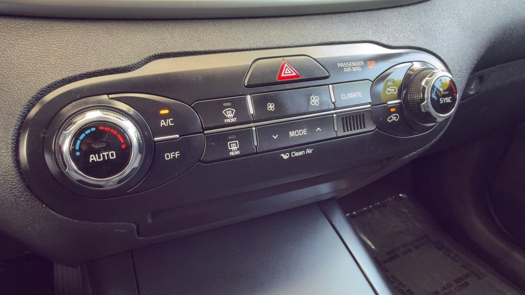 Used 2018 Kia Sorento FWD image 24
